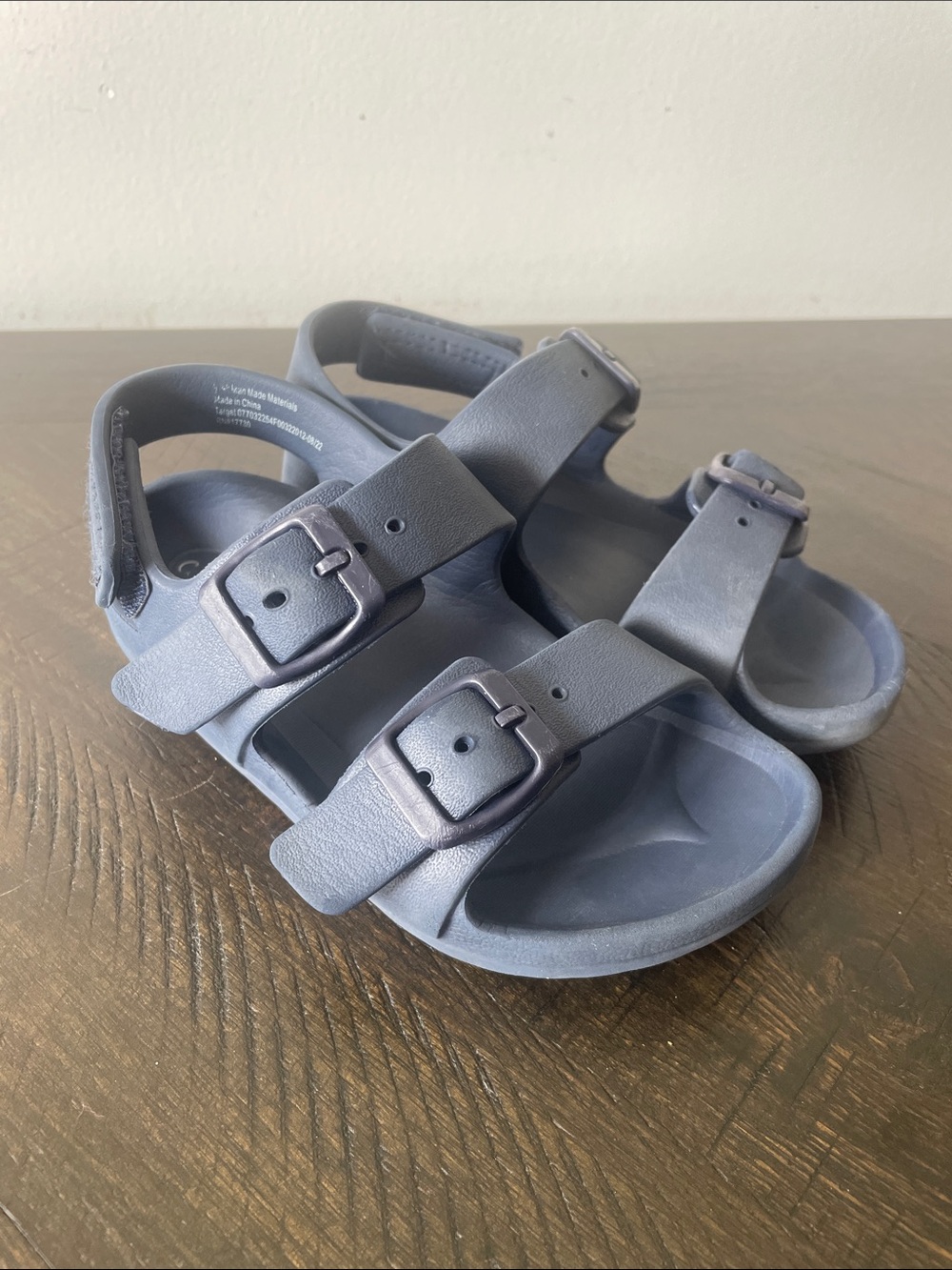 Cat & Jack Kids Navy Sandal with Buckle Straps